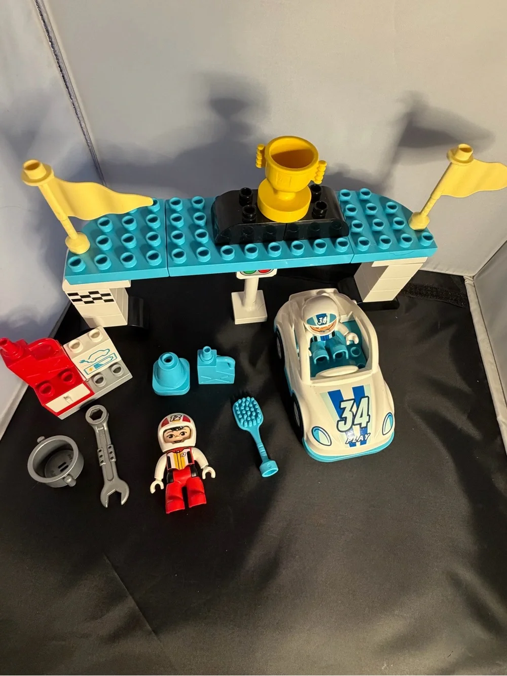LLEGO DUPLO 10947 Race Cars Track #34 Car Drivers Trophy Incomplete